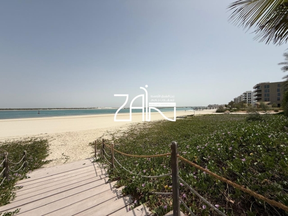 Corner Furnished 5BR+Maid Villa Close to Beach