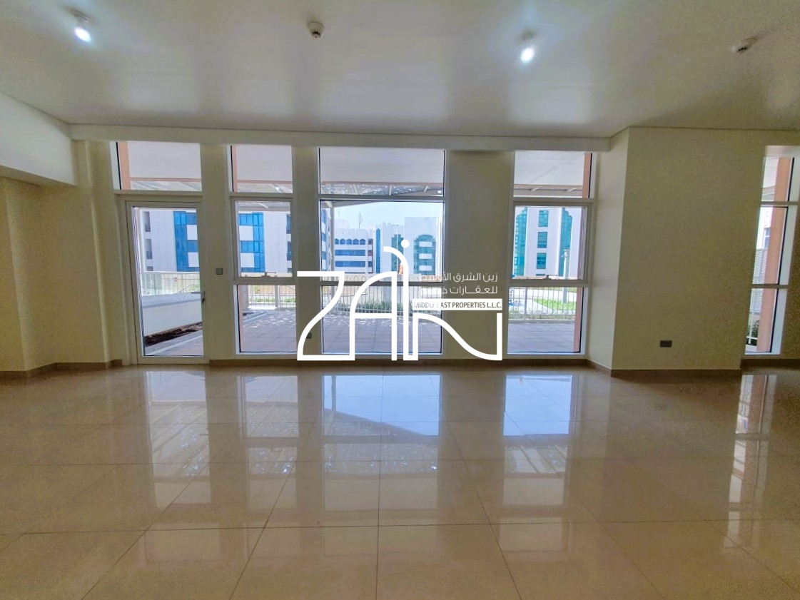 Bright and Spacious 3BR+Balcony Ready to Move In