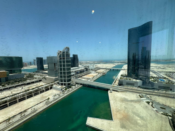 Luxurious 1BR with Full Canal View Prime Location